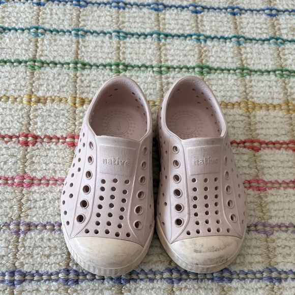 Native Kids Light Pink Slip-On Sneakers - Picture 2 of 5